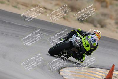 media/Dec-17-2022-SoCal Trackdays (Sat) [[224abd9271]]/Turn 10 Backside (120pm)/